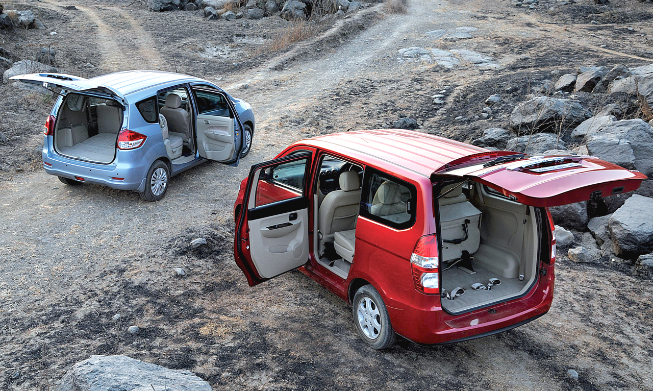 Chevrolet Enjoy vs Maruti Ertiga - Image 1